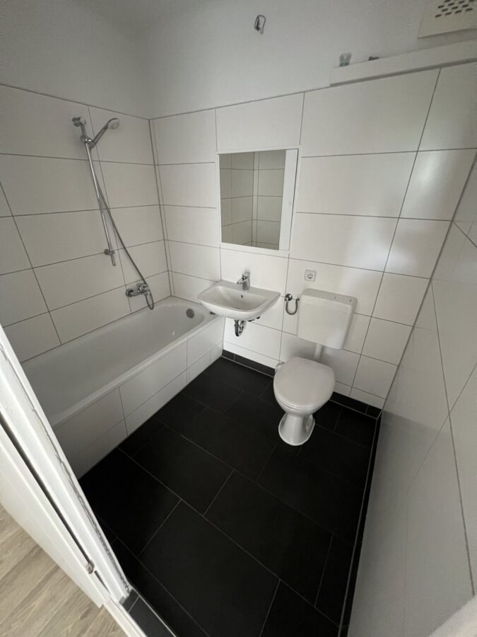 Helle 3-Zimmer-Wohnung mit Balkon in Borna - Foto 2