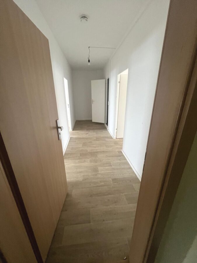 Helle 3-Zimmer-Wohnung mit Balkon in Borna - Foto 3