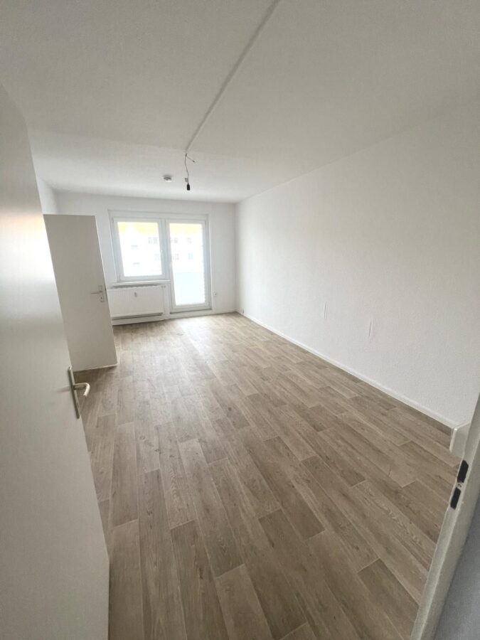 Helle 3-Zimmer-Wohnung mit Balkon in Borna - Foto 4